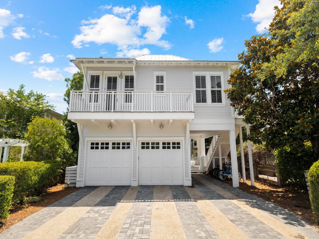 WaterColor Luxury on 30A! 63 Western Lake, Park District, Pool, 7 Bdrms, Slps 16 Vacation Rental in Santa Rosa Beach - RedAwning