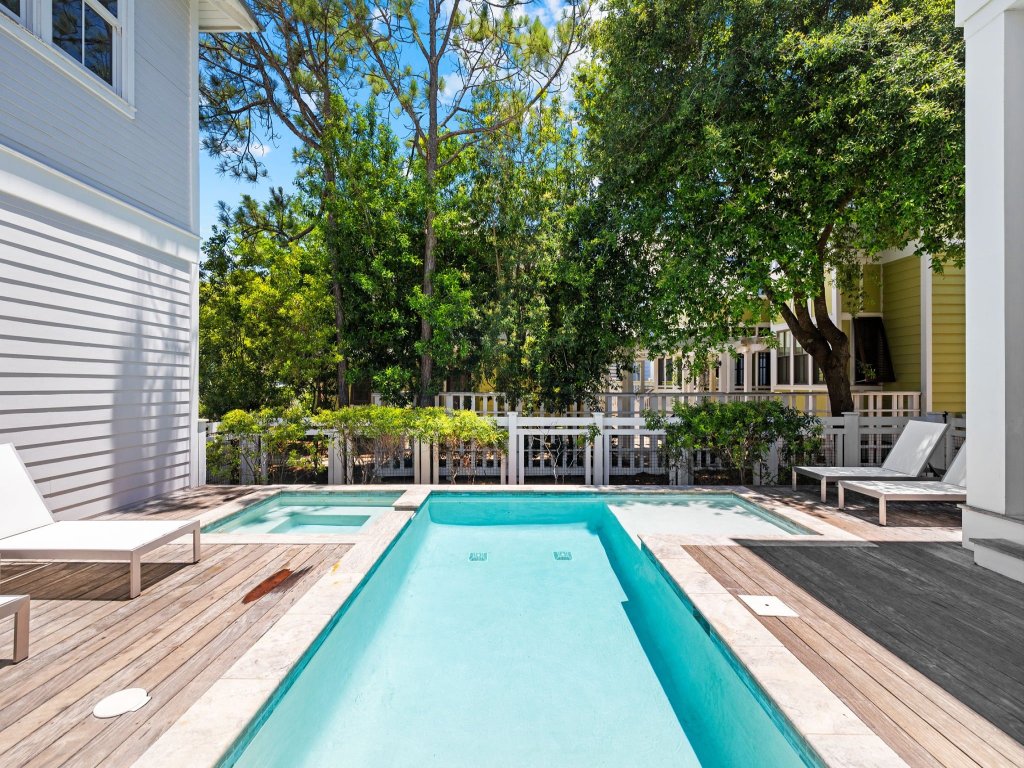 WaterColor Luxury on 30A! 63 Western Lake, Park District, Pool, 7 Bdrms, Slps 16 Vacation Rental in Santa Rosa Beach - RedAwning