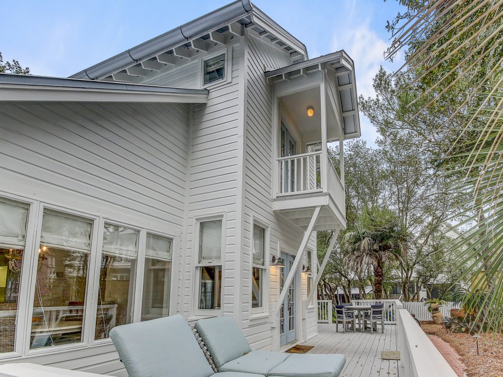 Sea Shack | 128 Tupelo Street Vacation Rental in Santa Rosa Beach - RedAwning