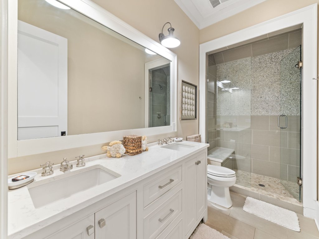 433 Western Lake Drive Vacation Rental in Santa Rosa Beach - RedAwning