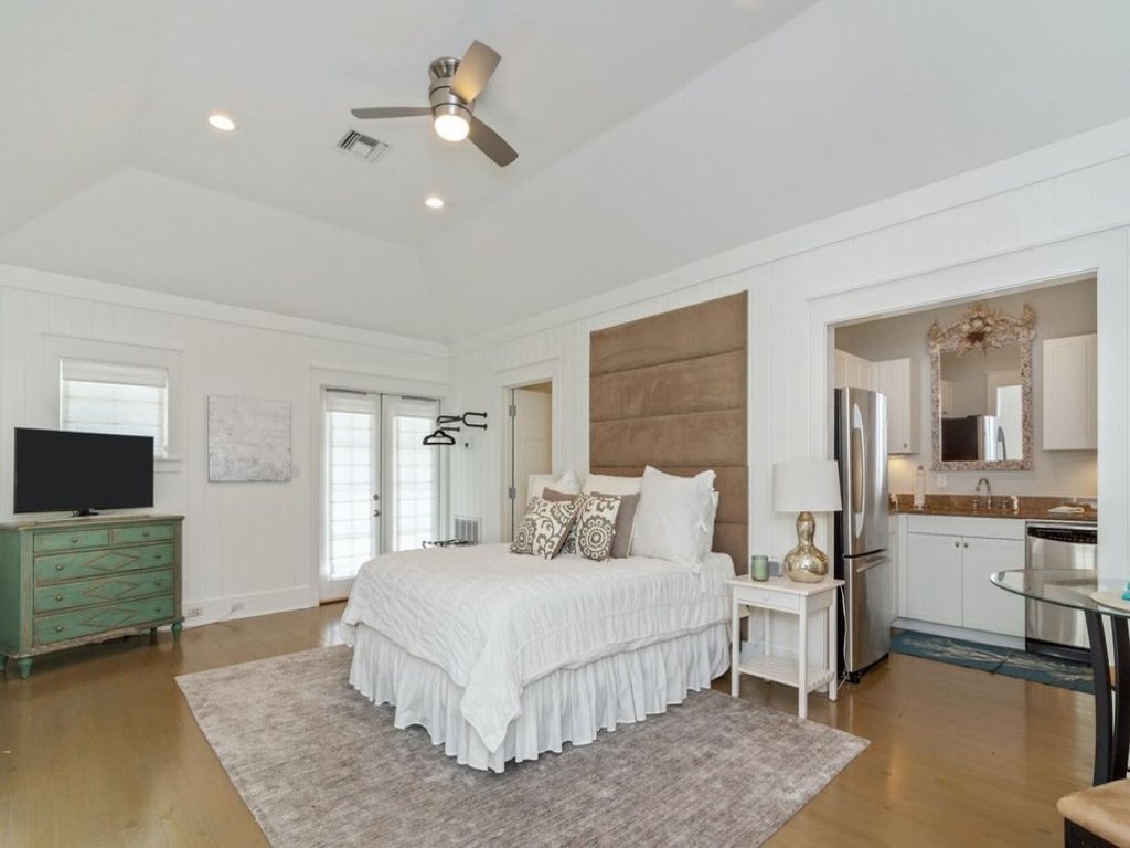 1302 Western Lake Drive Vacation Rental in Santa Rosa Beach - RedAwning