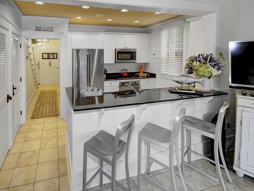 1640 E Co Hwy 30A, # 302 Vacation Rental in Santa Rosa Beach - RedAwning