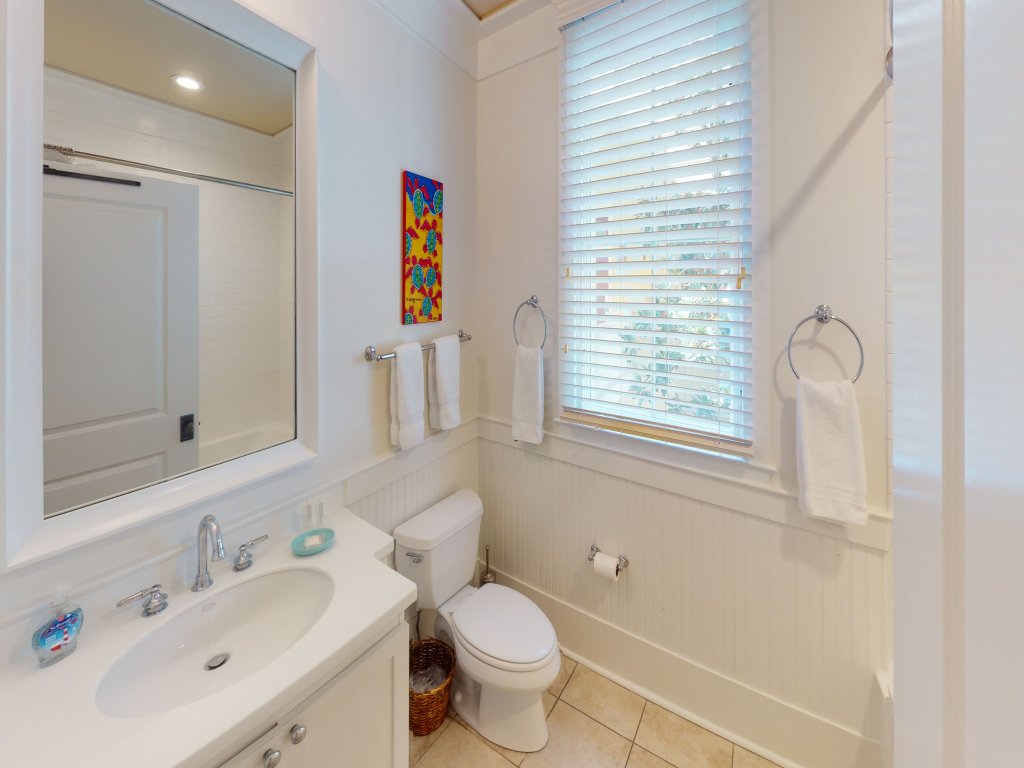 1640 E Co Hwy 30A, # 302 Vacation Rental in Santa Rosa Beach - RedAwning