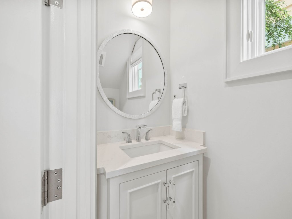 Highboy Hideaway | 64 Venice Circle Vacation Rental in Santa Rosa Beach - RedAwning