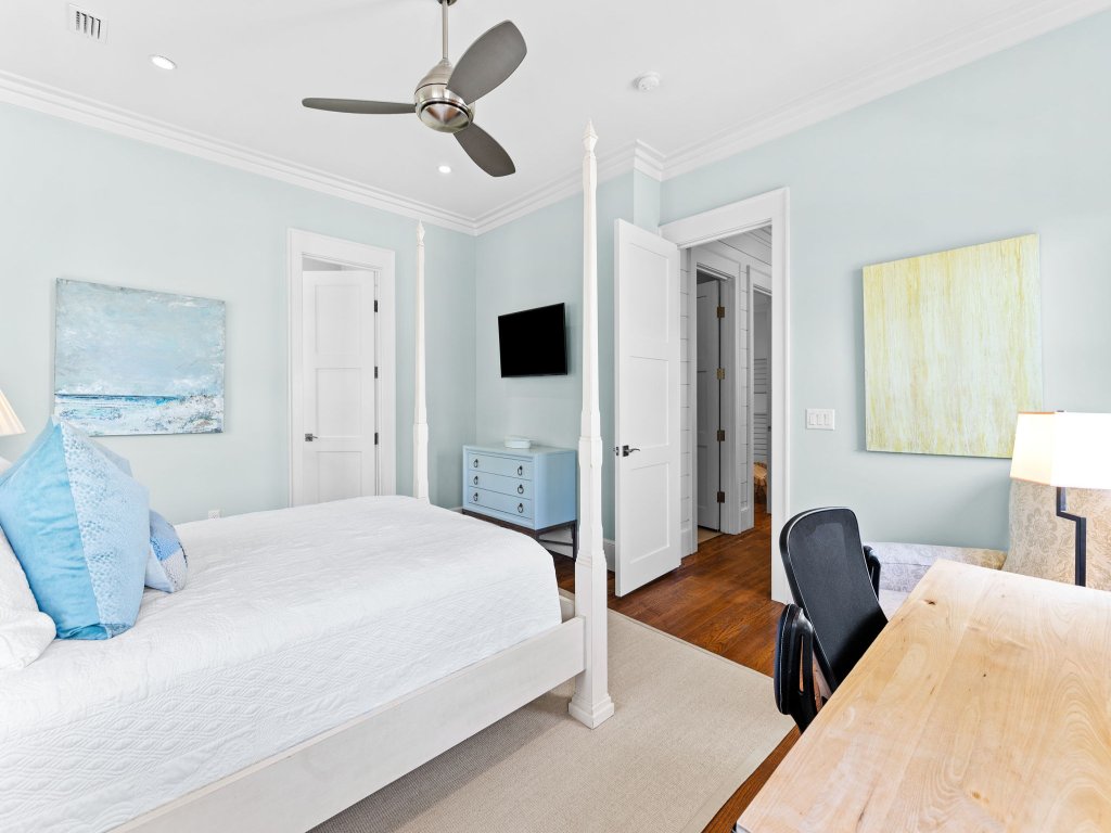 Crabbin' House South | 116 Bluejack Street Vacation Rental in Santa Rosa Beach - RedAwning