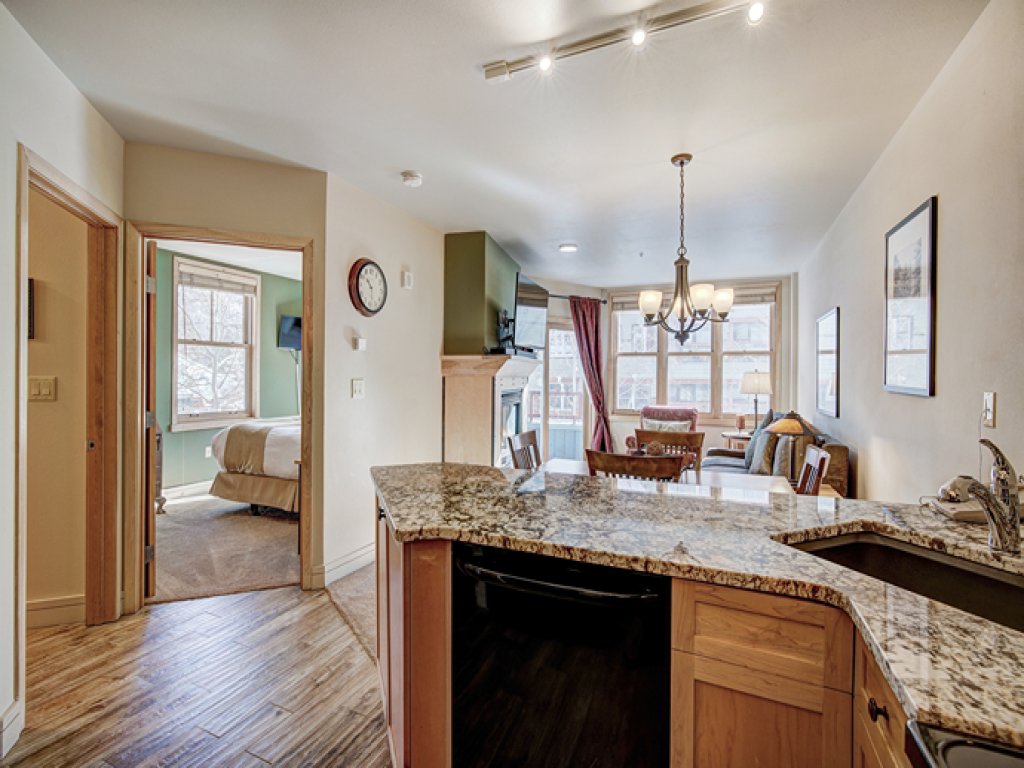 Silver Mill 8167 - 1Br-Walk to Slopes! Kids Ski Free! Vacation Rental in Keystone - RedAwning