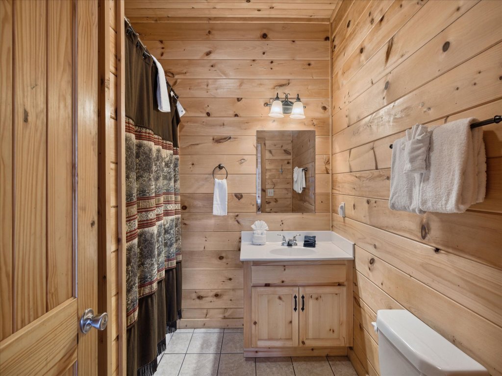Peace of Mind Vacation Rental in Sevierville - RedAwning