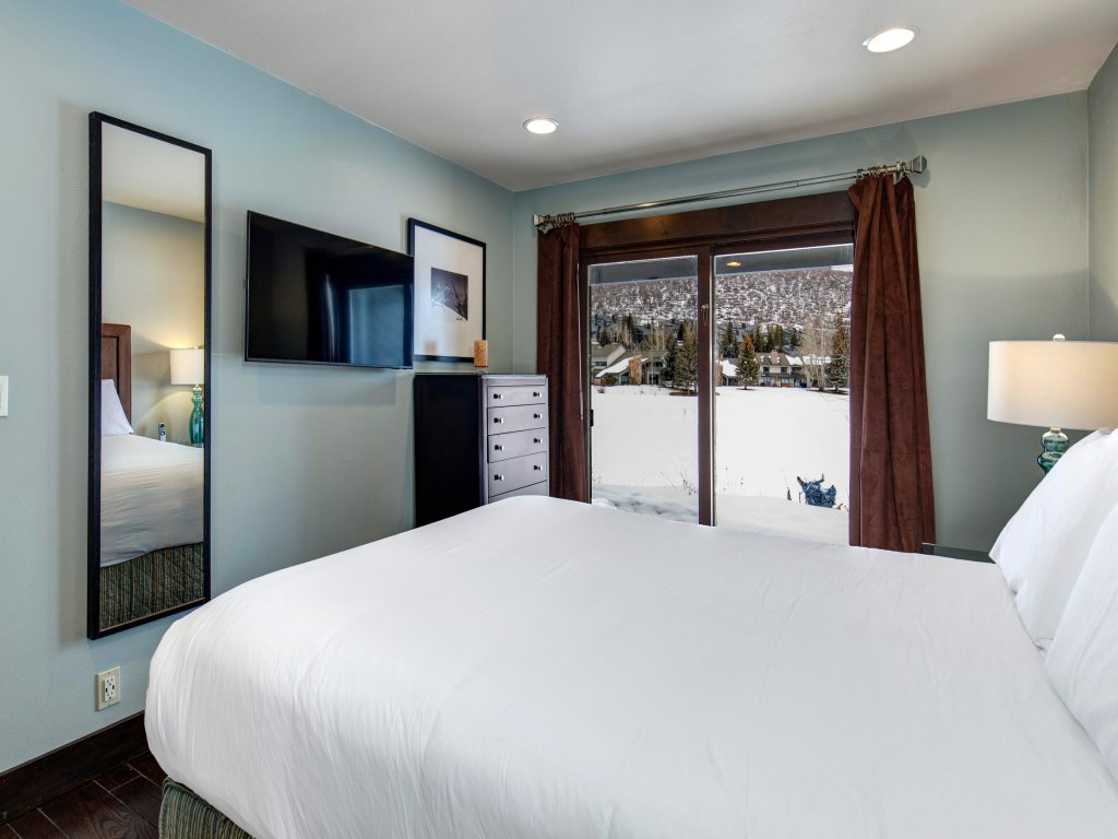 Lakeside 1629 Vacation Rental in Park City - RedAwning