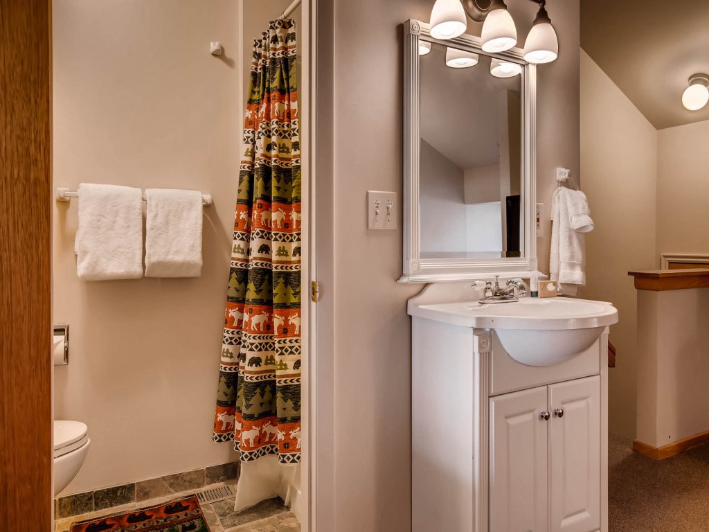 Powder Pointe 303B Vacation Rental in Park City - RedAwning