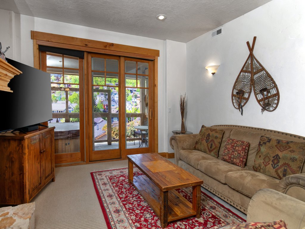 Town Pointe C302 Vacation Rental in Park City - RedAwning