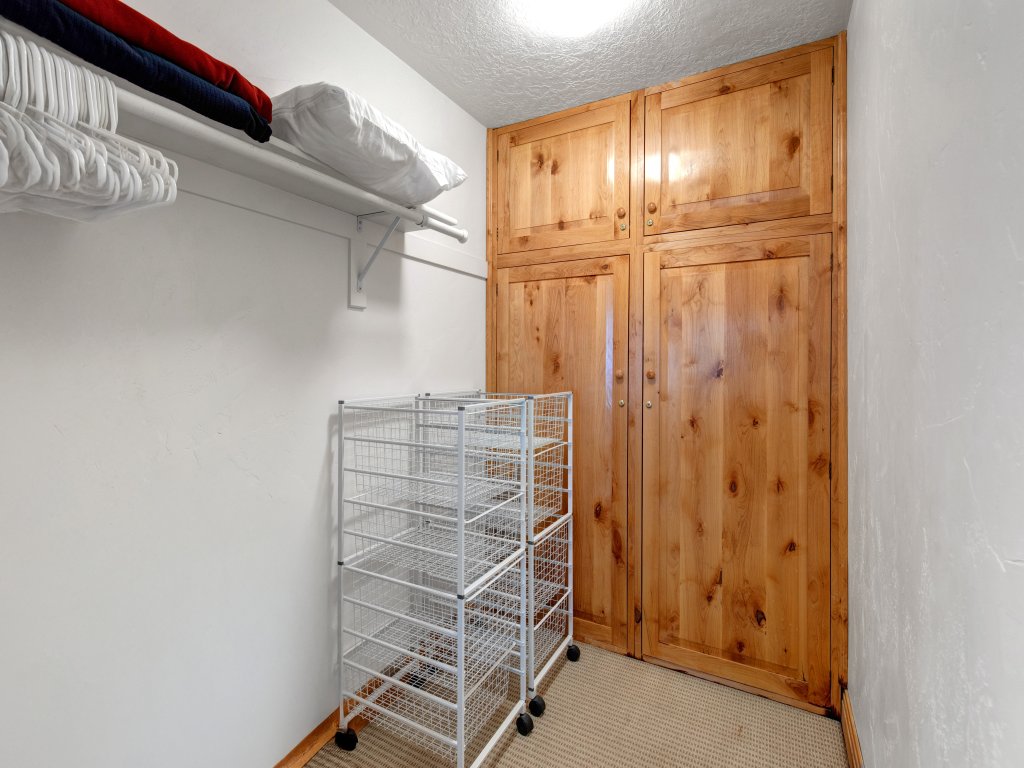 Town Pointe C302 Vacation Rental in Park City - RedAwning