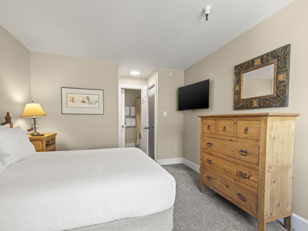Fashion Coalition 402 Vacation Rental in Park City - RedAwning