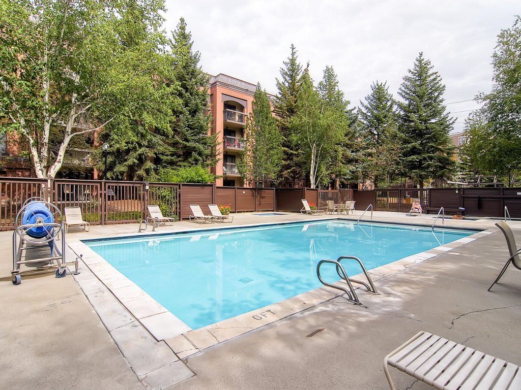 Park Station 227 & 229 Vacation Rental in Park City - RedAwning