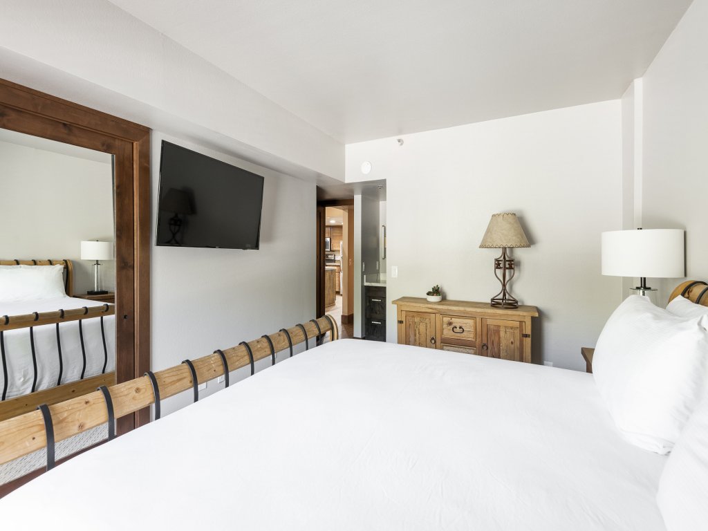 Park Station 227 & 229 Vacation Rental in Park City - RedAwning