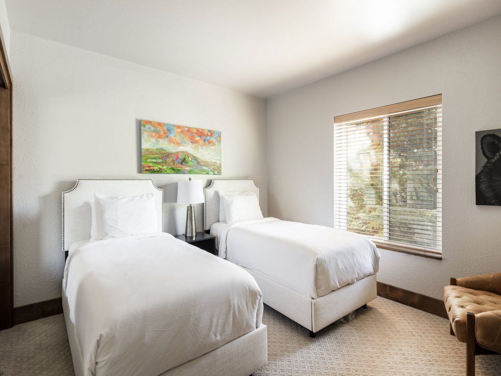 Park Station 227 & 229 Vacation Rental in Park City - RedAwning