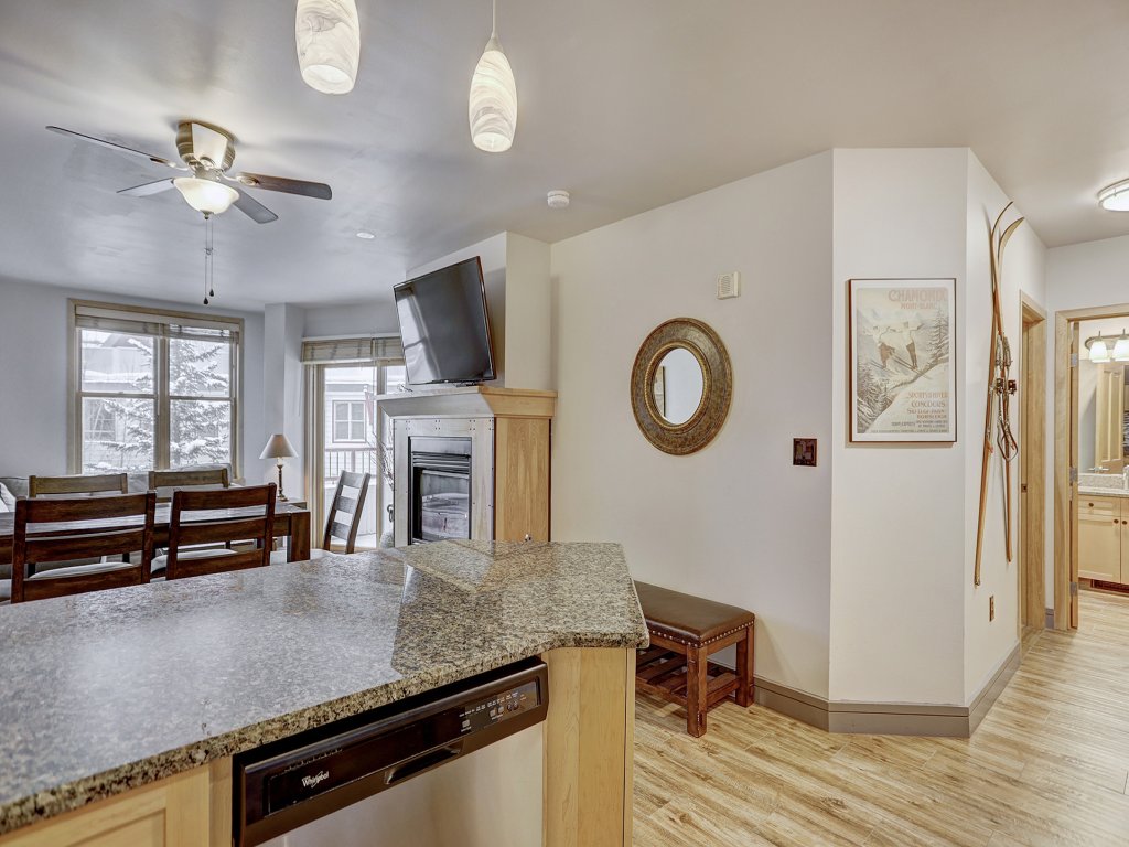 Premier Silver Mill 8229 - 2Br-Walk to Slopes! Kids Ski Free! Vacation Rental in Keystone - RedAwning
