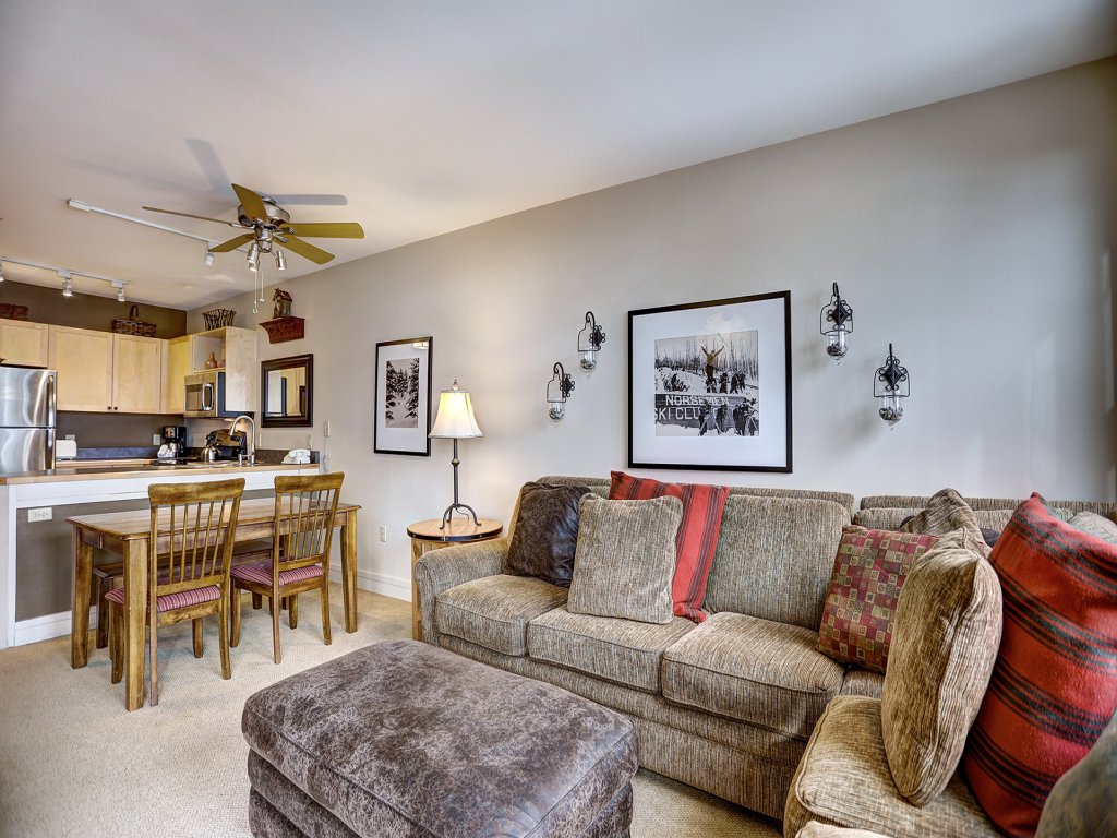 Silver Mill 8253 - 1Br-Walk to Slopes! Kids Ski Free! Vacation Rental in Keystone - RedAwning