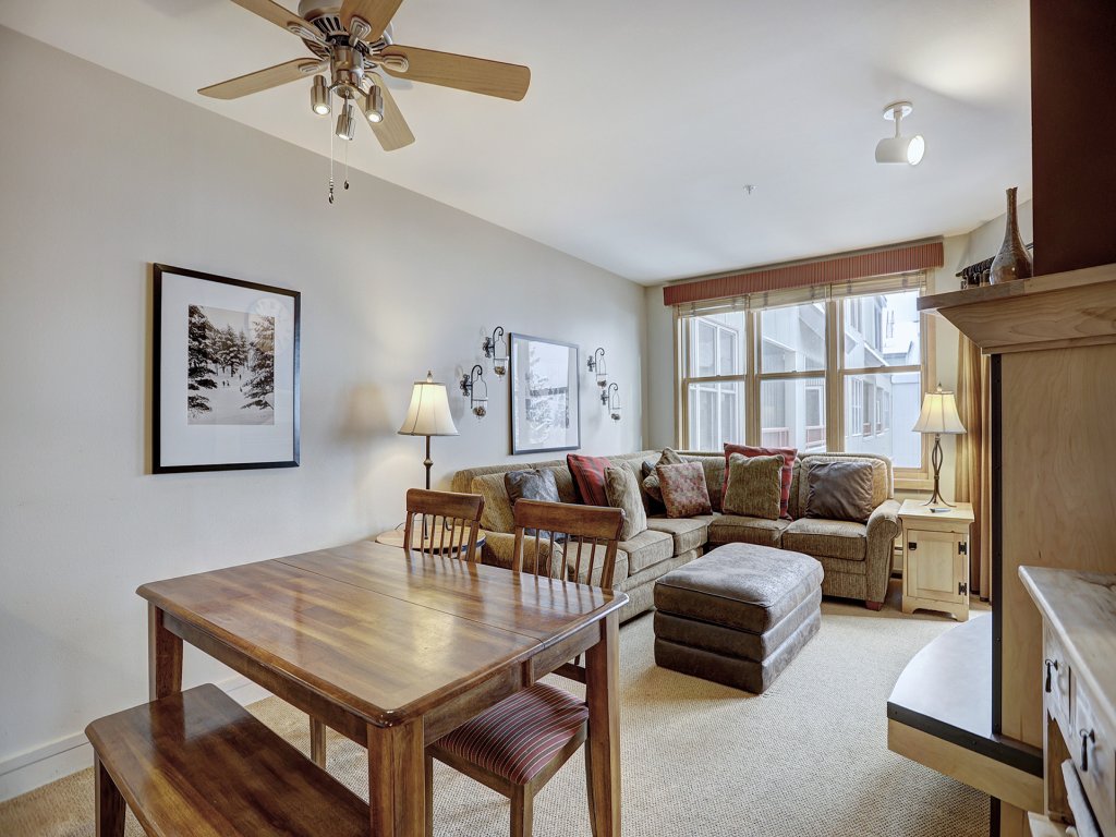 Silver Mill 8253 - 1Br-Walk to Slopes! Kids Ski Free! Vacation Rental in Keystone - RedAwning
