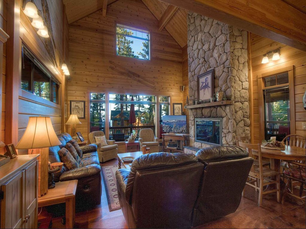 NVH1423 - Smokey Joes Vacation Rental in Zephyr Cove - RedAwning