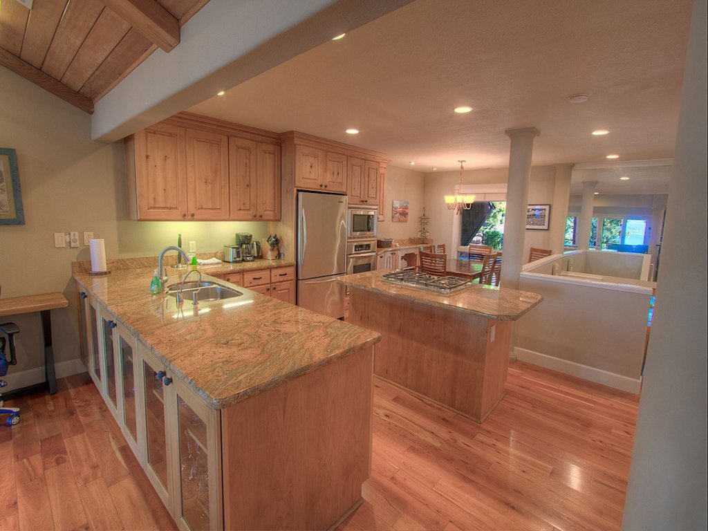 NSC0714 - Chipmunk's Paradise Vacation Rental in Kings Beach - RedAwning