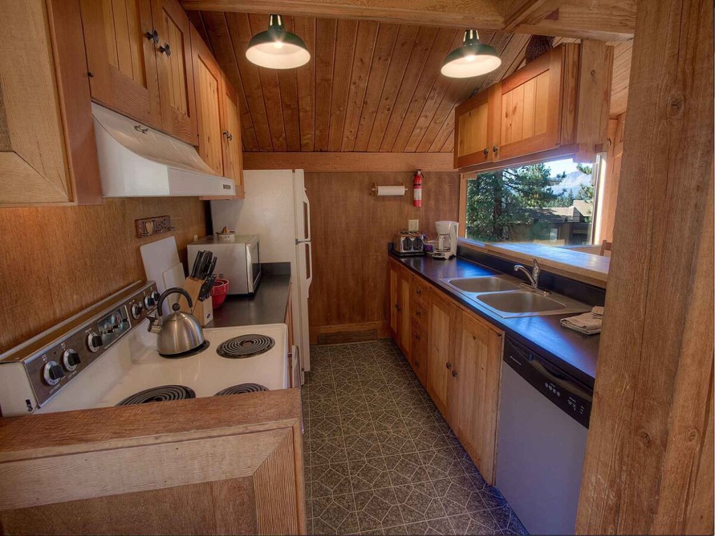LVC0884 - Chimney Rock Condo Vacation Rental in Stateline - RedAwning