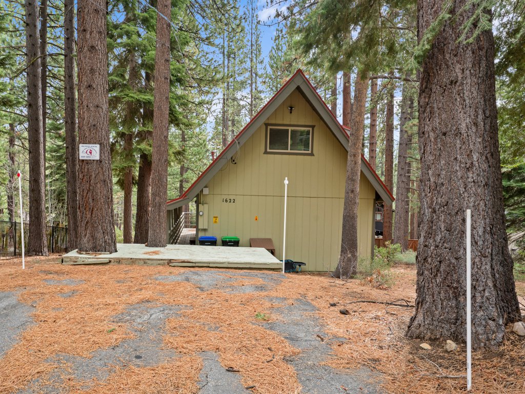 COH0862 - Cozy Cabin Vacation Rental in California - RedAwning