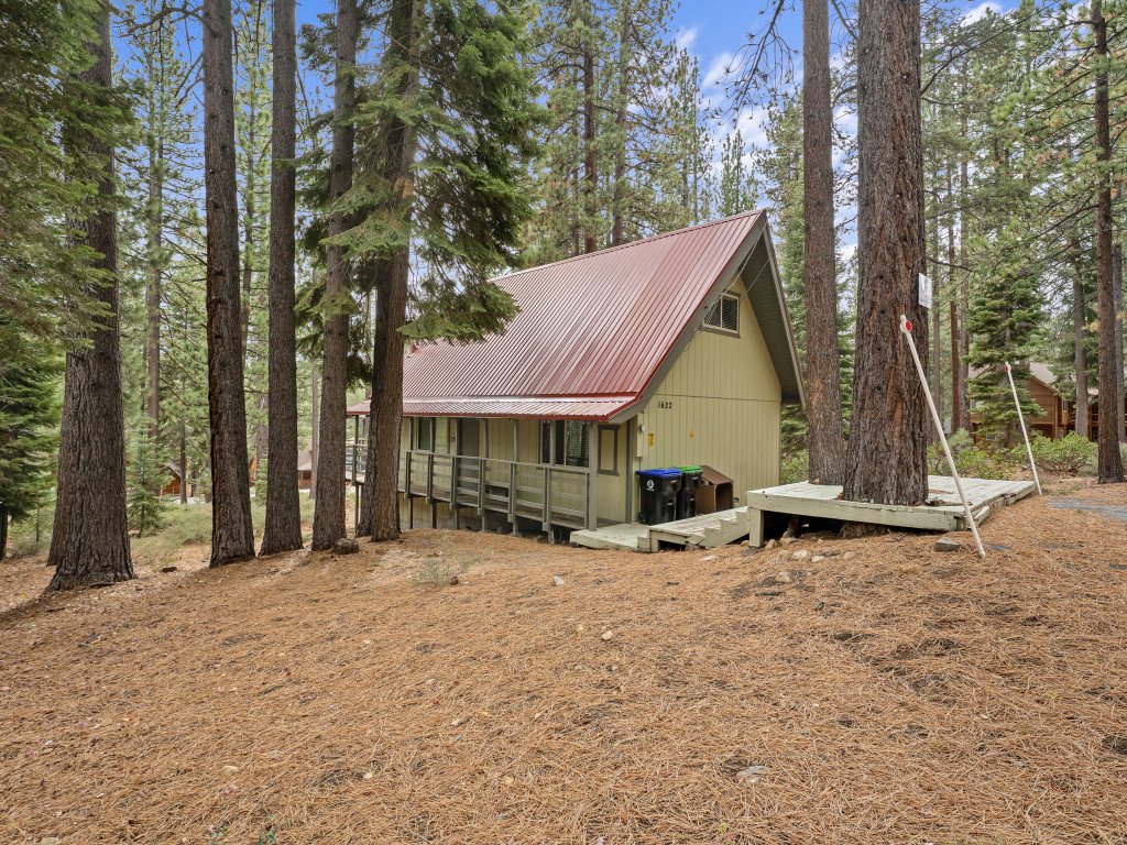 COH0862 - Cozy Cabin Vacation Rental in California - RedAwning