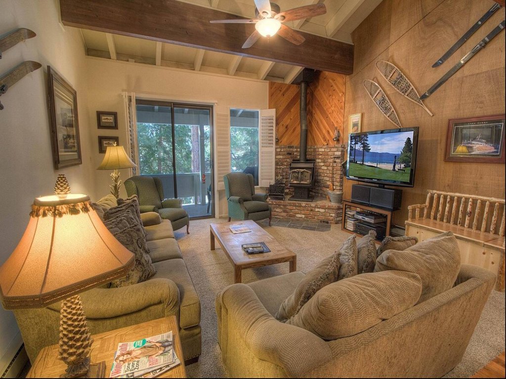 MSC1002 - Eagle's Lake Retreat Vacation Rental in Incline Village - RedAwning