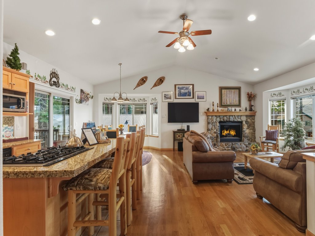 COH1057 - Pine Mountain Paradise Vacation Rental in California - RedAwning