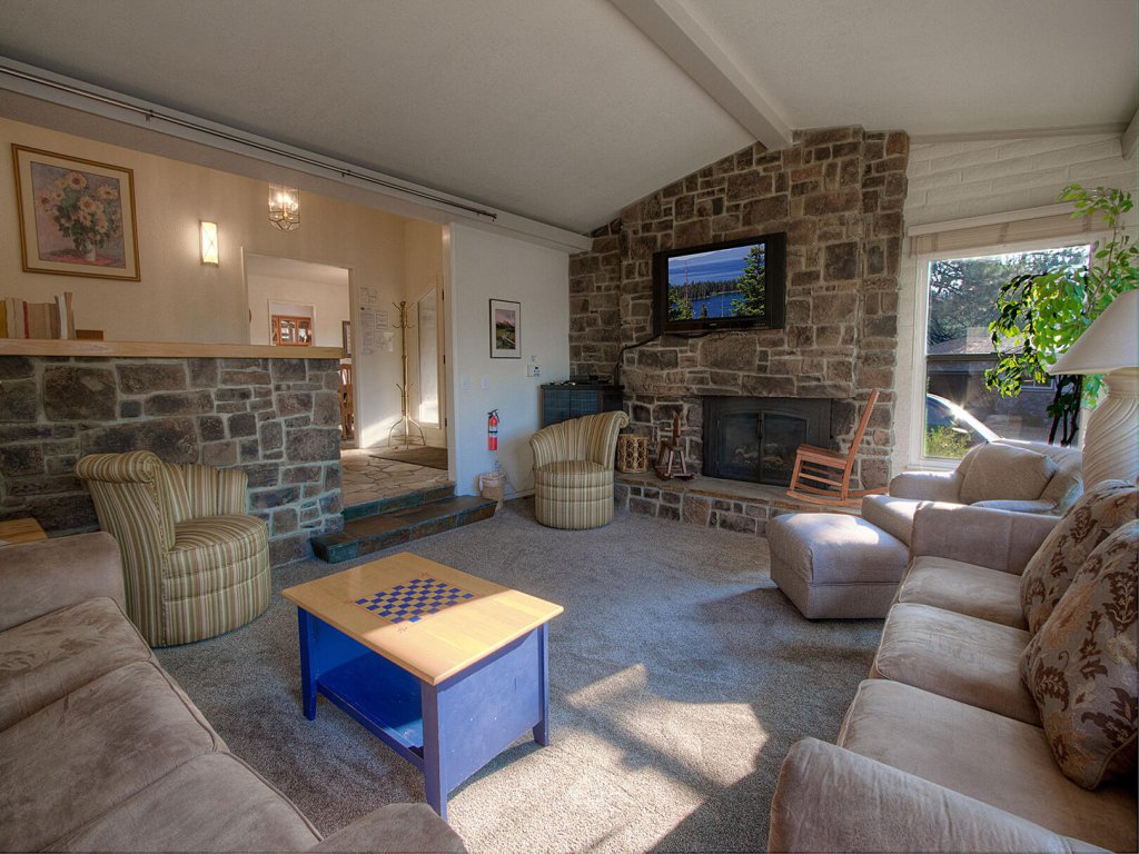 NVH1257 - Cheyenne Chalet Vacation Rental in Zephyr Cove - RedAwning