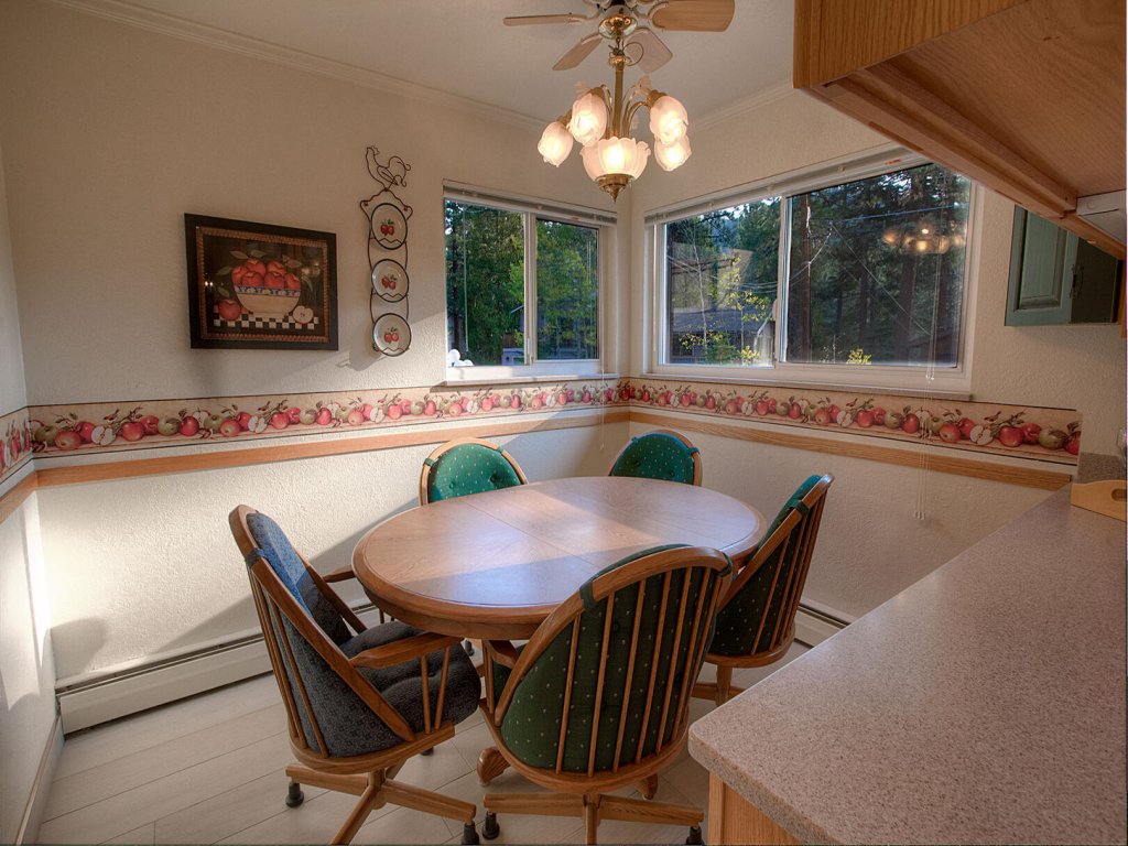 NVH1257 - Cheyenne Chalet Vacation Rental in Zephyr Cove - RedAwning