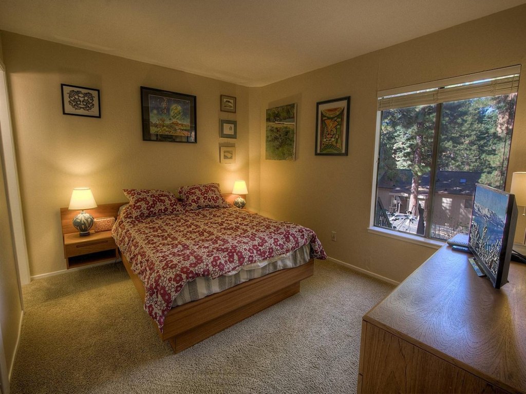 MSC0920 - Sugar PIne Vacation Rental in Incline Village - RedAwning