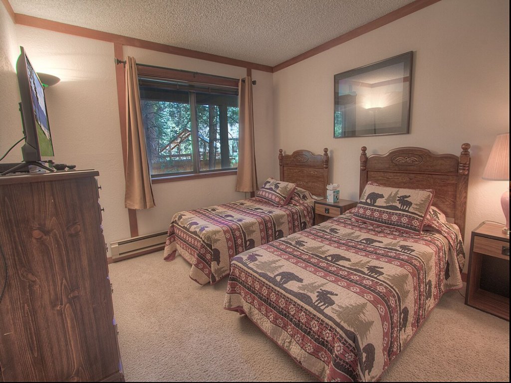 IVC0822 - Brookstone Pines Vacation Rental in Incline Village - RedAwning