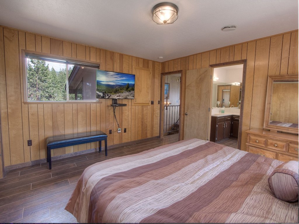 NVH1009 - The Heights Vacation Rental in Zephyr Cove - RedAwning