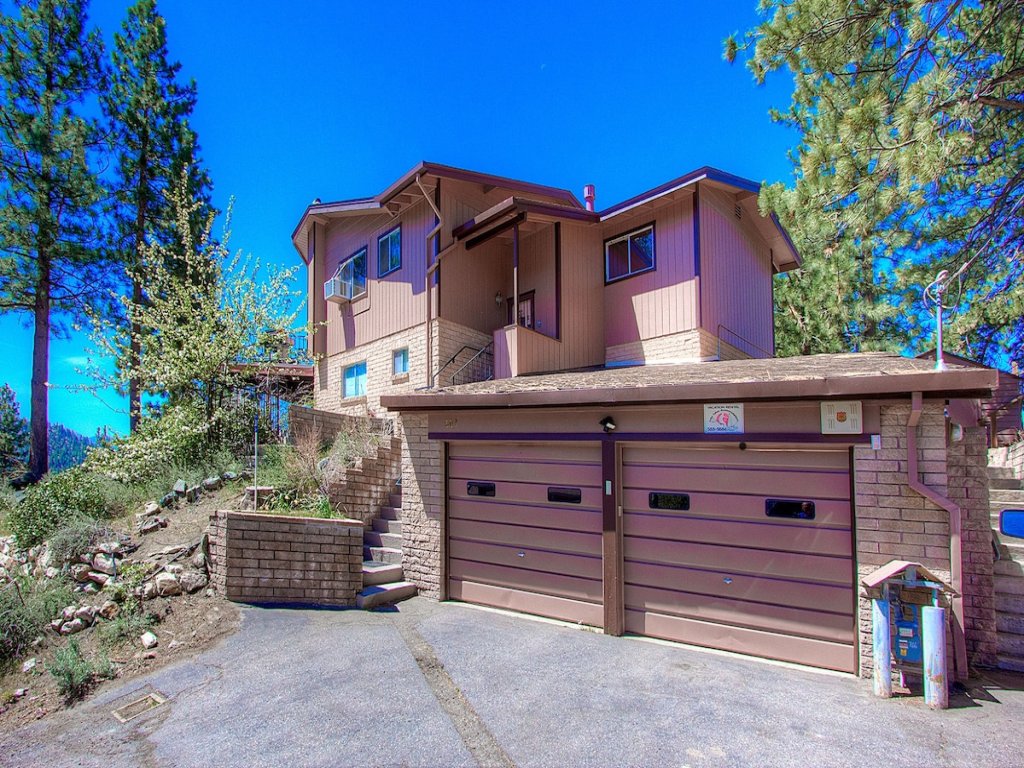 NVH1009 - The Heights Vacation Rental in Zephyr Cove - RedAwning