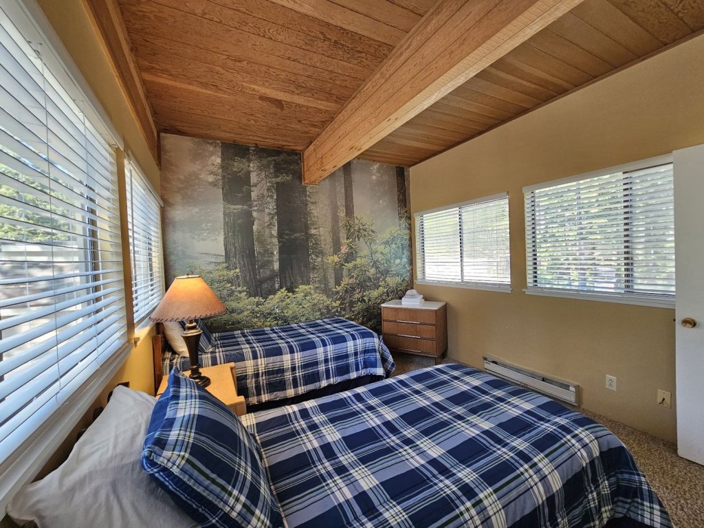 FPC1053 - Tall Pines Retreat Vacation Rental in Incline Village - RedAwning