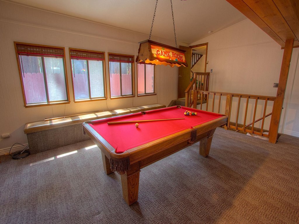 HCH1046 - Cold Montgomery Creek Vacation Rental in California - RedAwning