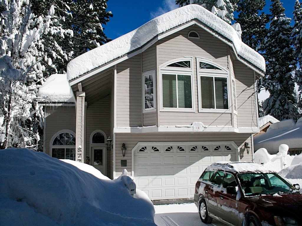 CYH1077 - Wolfpack Refuge Vacation Rental in California - RedAwning