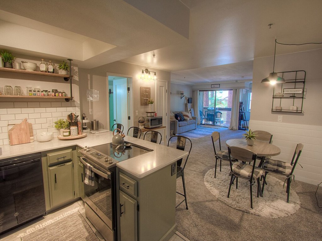 IVC0651 - Taste of Burgundy Vacation Rental in Incline Village - RedAwning