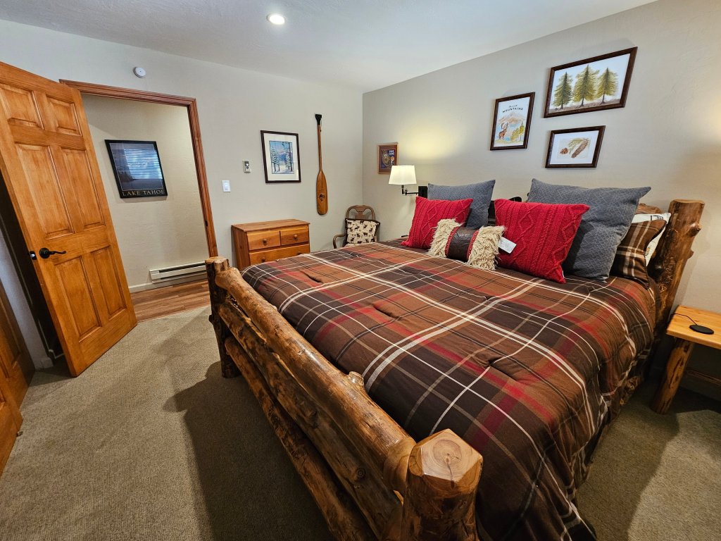Cozy Bear Lodge Vacation Rental in Incline Village - RedAwning