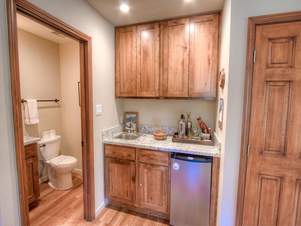 Cozy Bear Lodge Vacation Rental in Incline Village - RedAwning