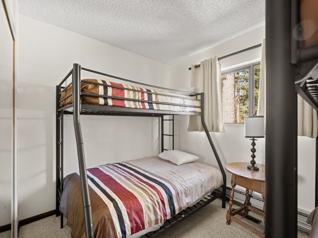 COH0854- Golden Dust Vacation Rental in California - RedAwning
