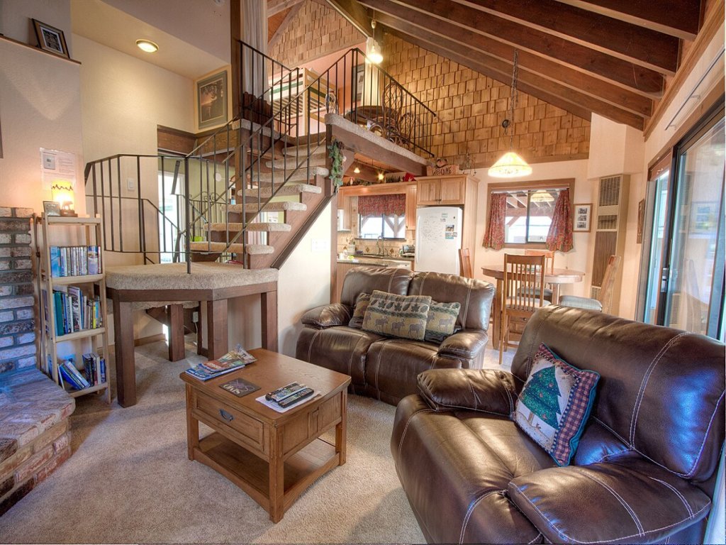 CYH0604 - Sky Chalet Vacation Rental in California - RedAwning