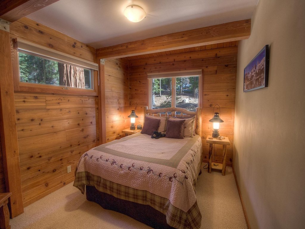 The Bass Chalet Vacation Rental in Kings Beach - RedAwning