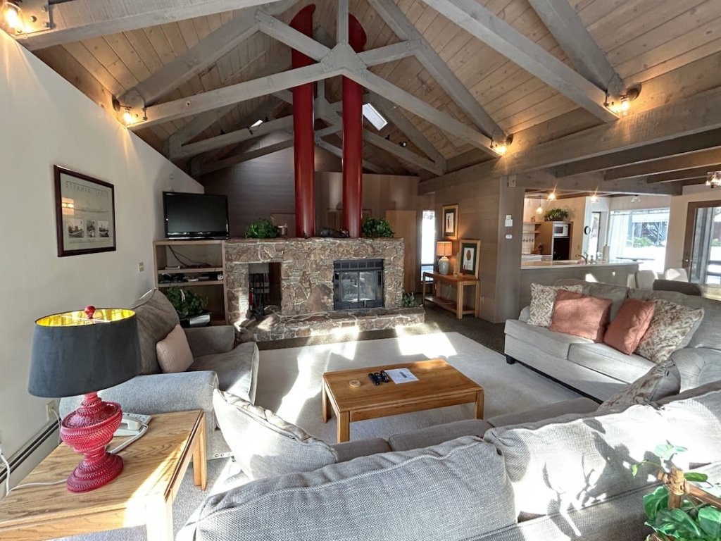IVH0665 - Tumbleweed Pines Vacation Rental in Incline Village - RedAwning