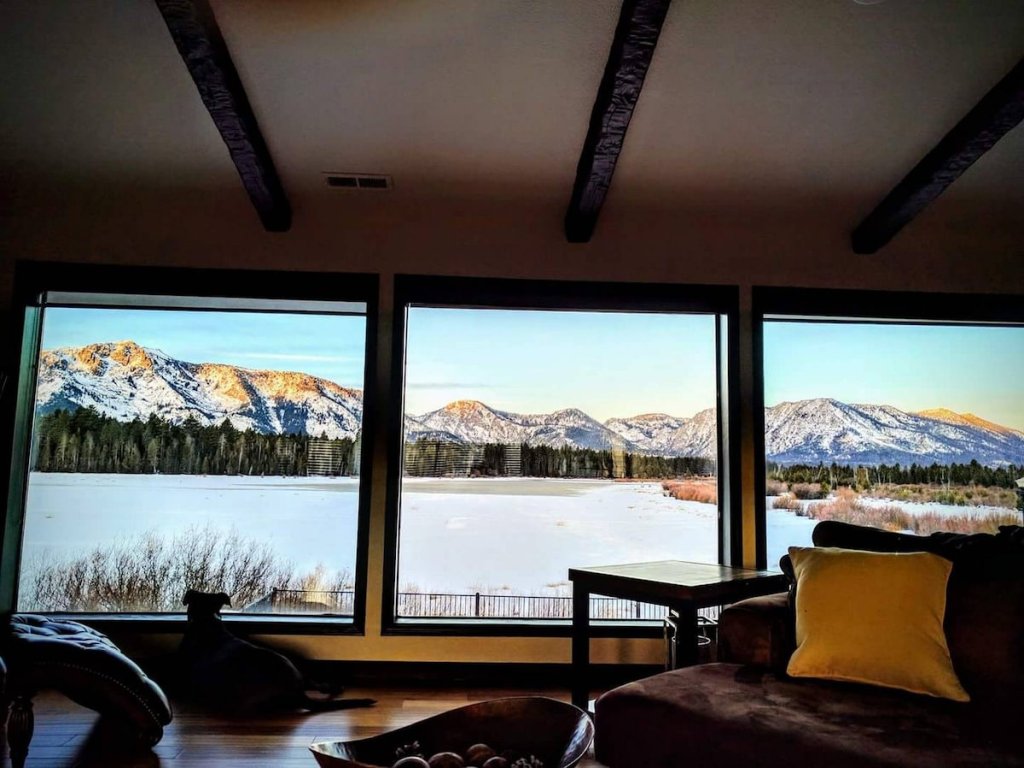 Epiphany    Vacation Rental in California - RedAwning