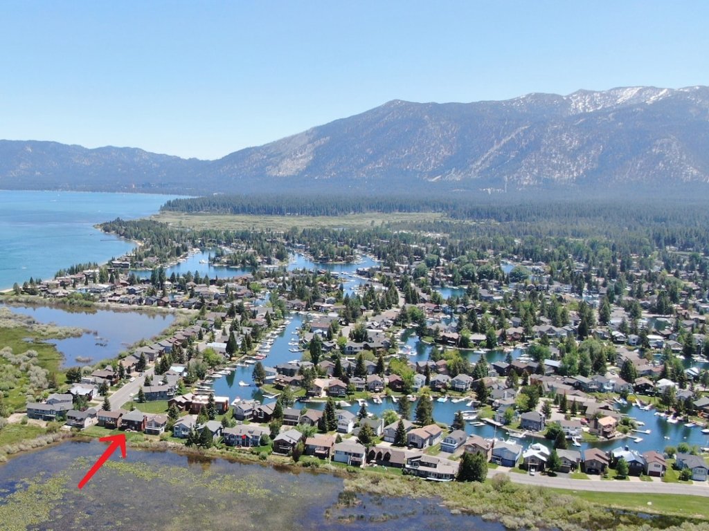 Epiphany    Vacation Rental in California - RedAwning