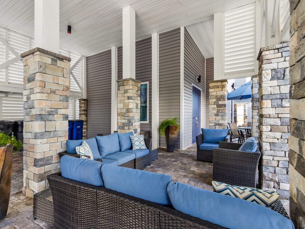 30 Island Girl Oceanfront Luxury: Sunset Views, Pool, Beachfront Vacation Rental in Fort Myers Beach - RedAwning