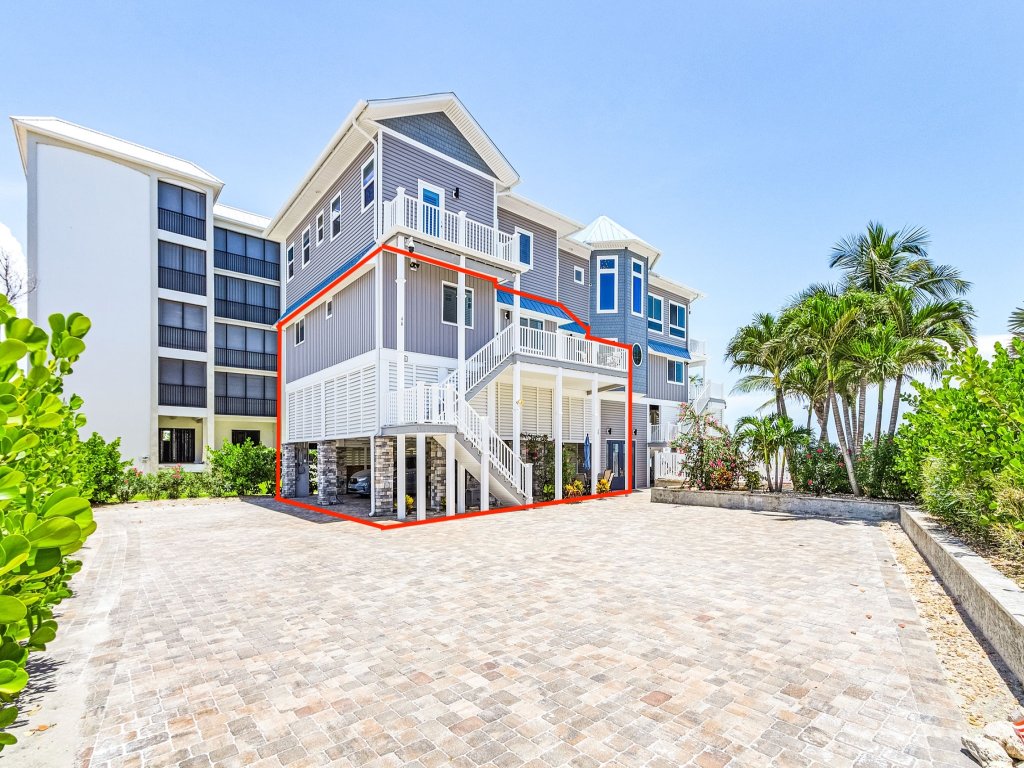 40 Warm Sands North End Retreat: 3BR Beach Front Vacation Rental in Fort Myers Beach - RedAwning