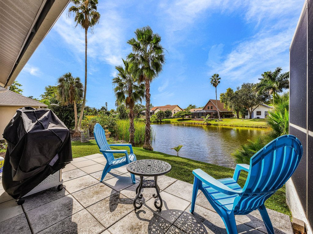 14927 Sunseeker: Heated Pool, Spa, Water Views, Beach Vacation Rental in Fort Myers - RedAwning